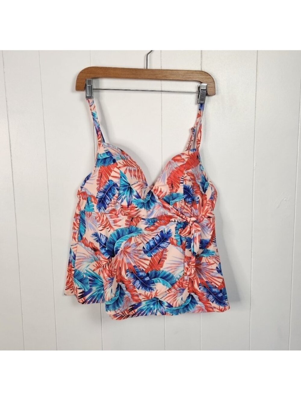 Catalina Pink Tropical Floral Tankini Swim Top Only Swimsuit Underwire Large